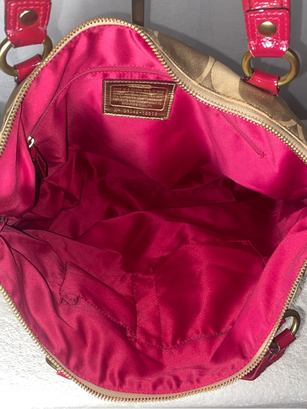 GUC Coach Poppy Daisy Sig Tote - Picture 7 of 9